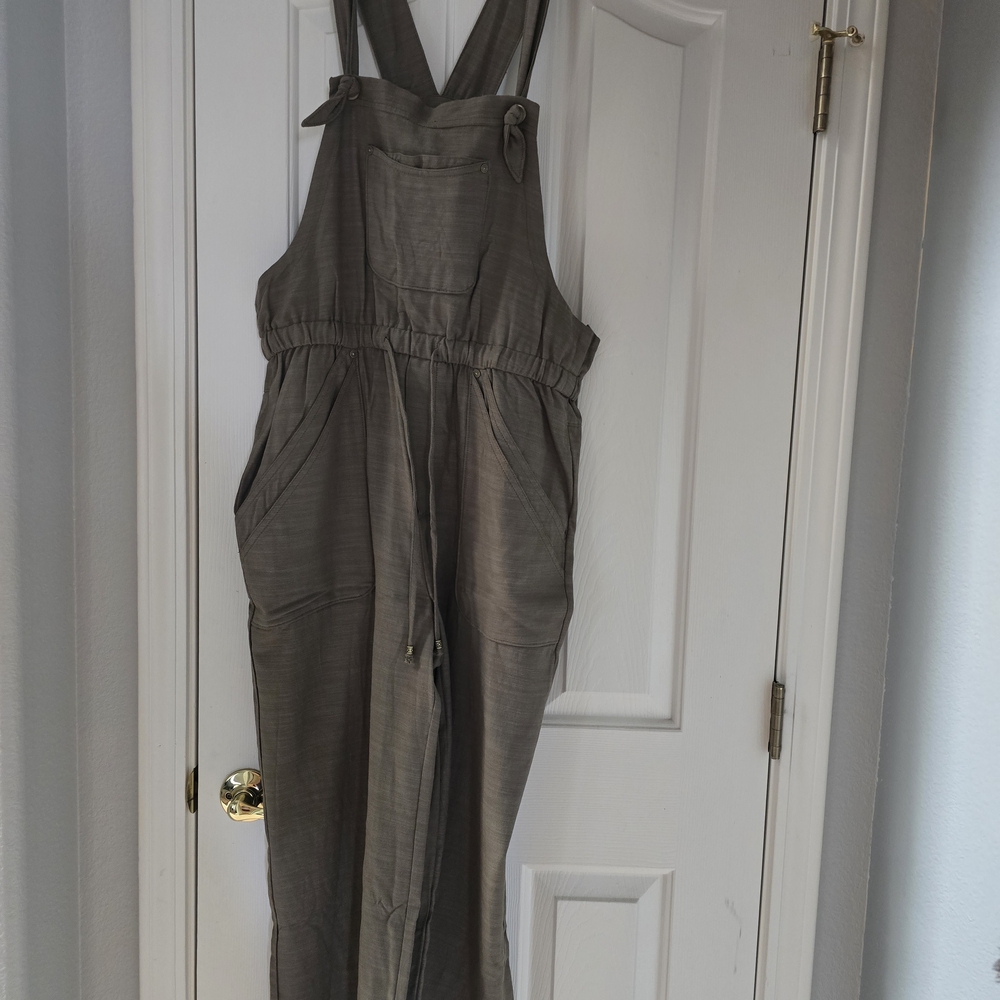 Stylish Gray Wide Leg Jumpsuit